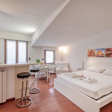 Ferrucci, 6 - Monolocale Al Settimo Cielo Διαμέρισμα Μιλάνο Εξωτερικό φωτογραφία